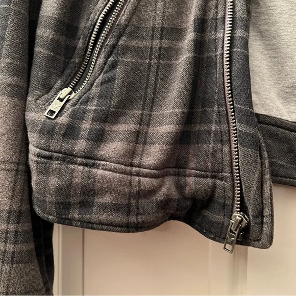 American Eagle Outfitters Grey Plaid Moto Style Zip up Jacket Small - Picture 3 of 10